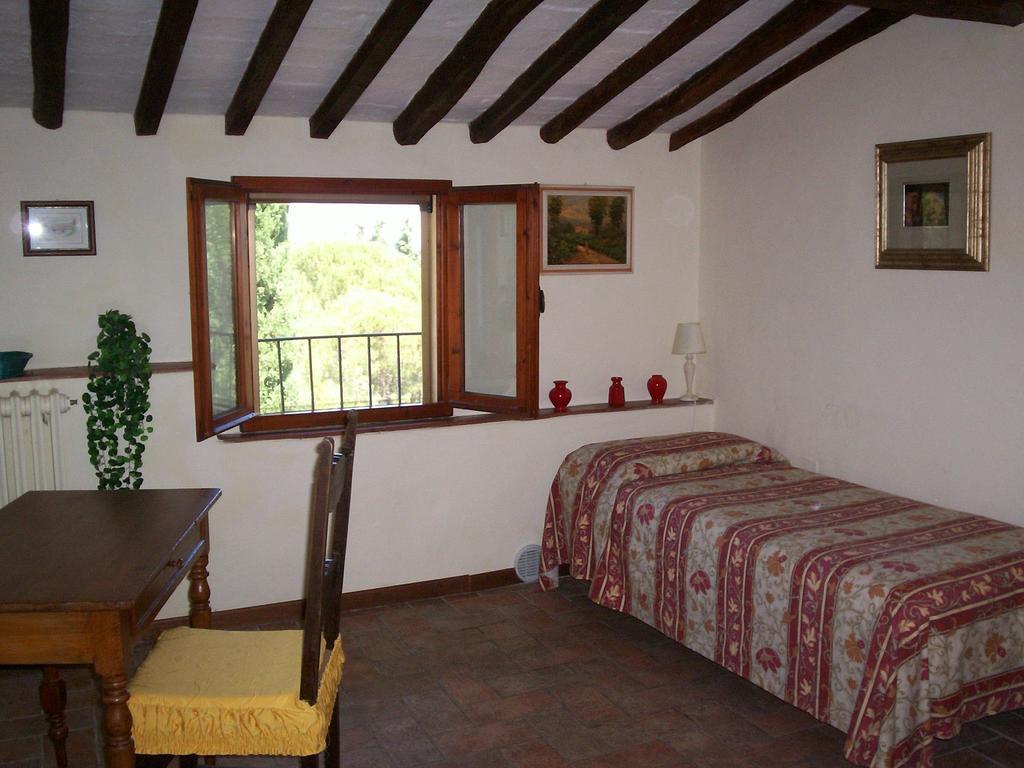 Podere Il Caggio Rooms San Gimignano Phòng bức ảnh